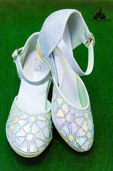 обувь на прокат днепр
              туфельки на прокат для девочки
              туфельки серебристые купить
              туфли серебристые на прокат днепр
              туфли на прокат на кирова